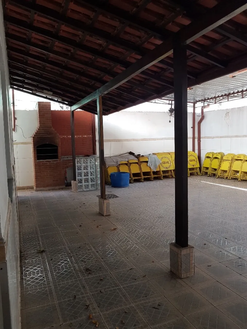 House, 300 m², with a grill on the balcony — photo 14