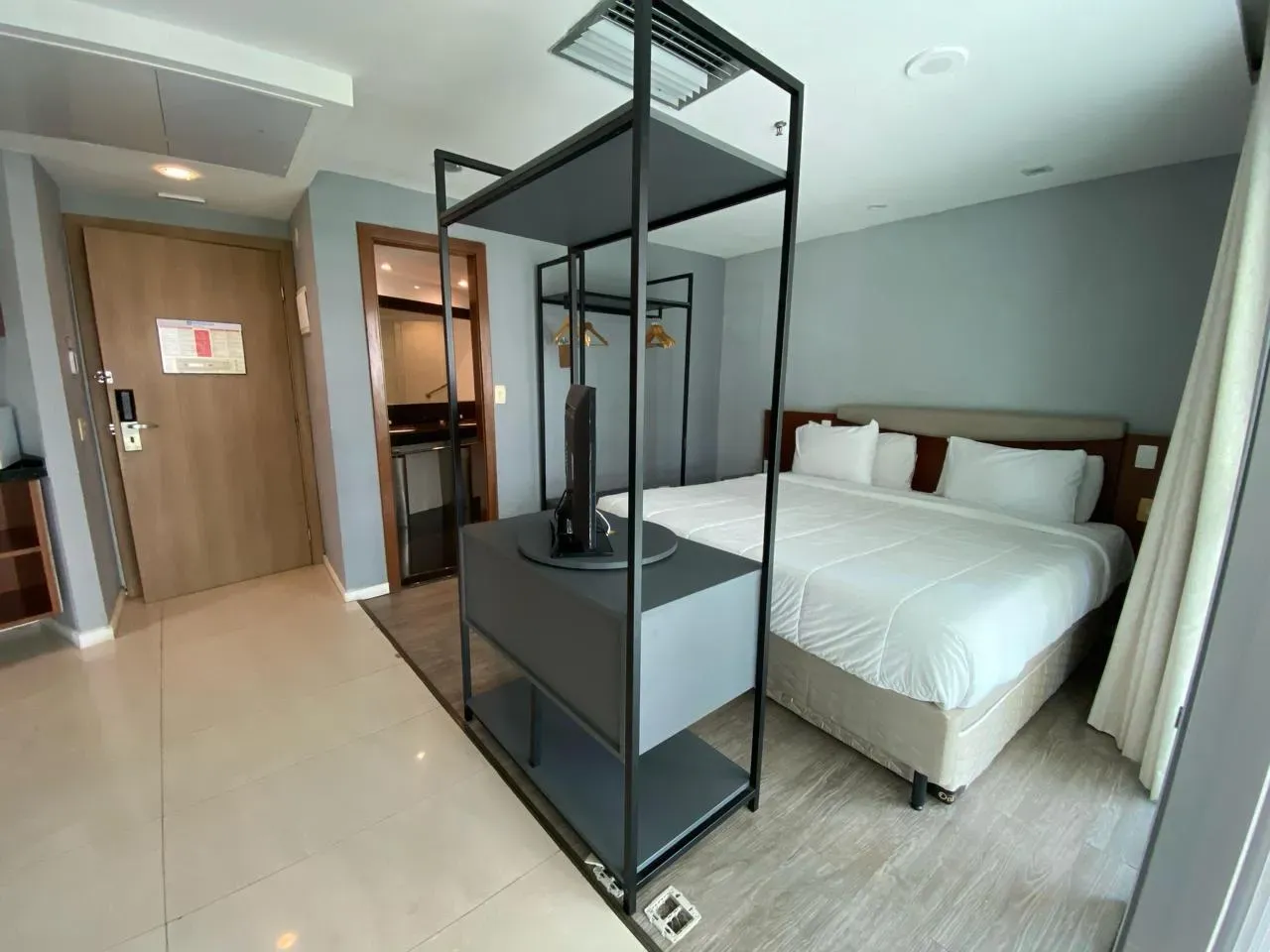 Apartment on the 3rd floor with a water view — photo 3
