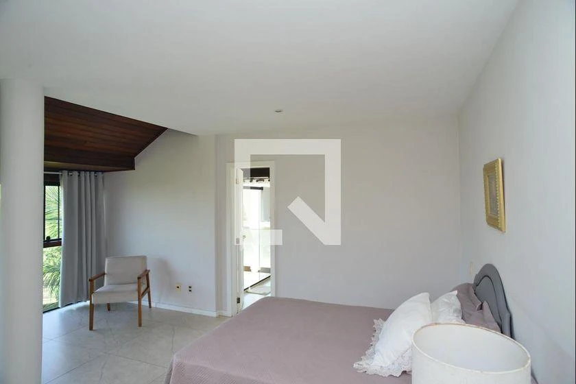 Casa com 6 quartos e 650 m², 5 suítes — photo 13