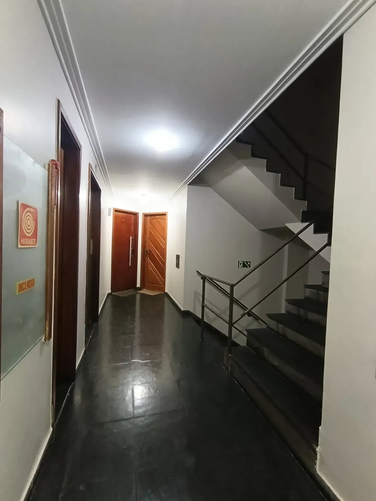 Apartamento sem mobília com cozinha separada e 2 quartos — photo 13