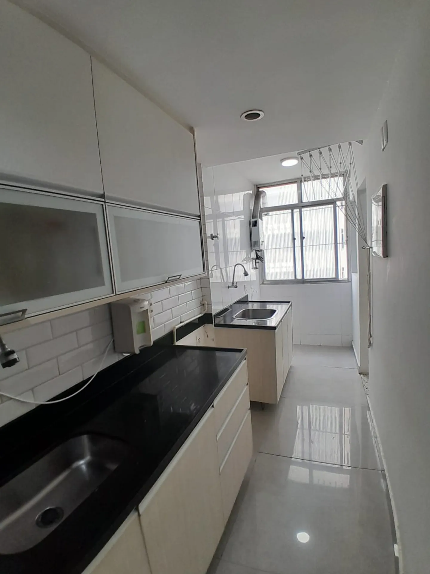 2-bedroom apartment with a home office — photo 2