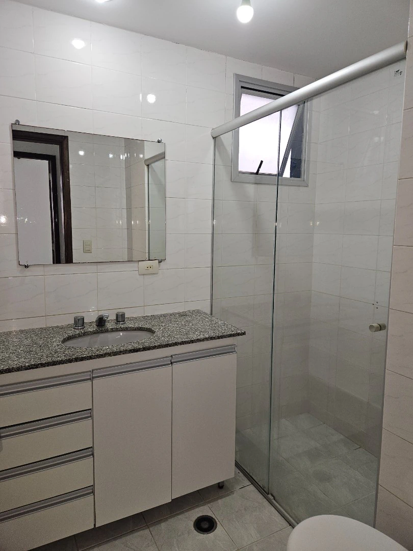 2-bedroom rental apartment with open-plan kitchen — photo 6