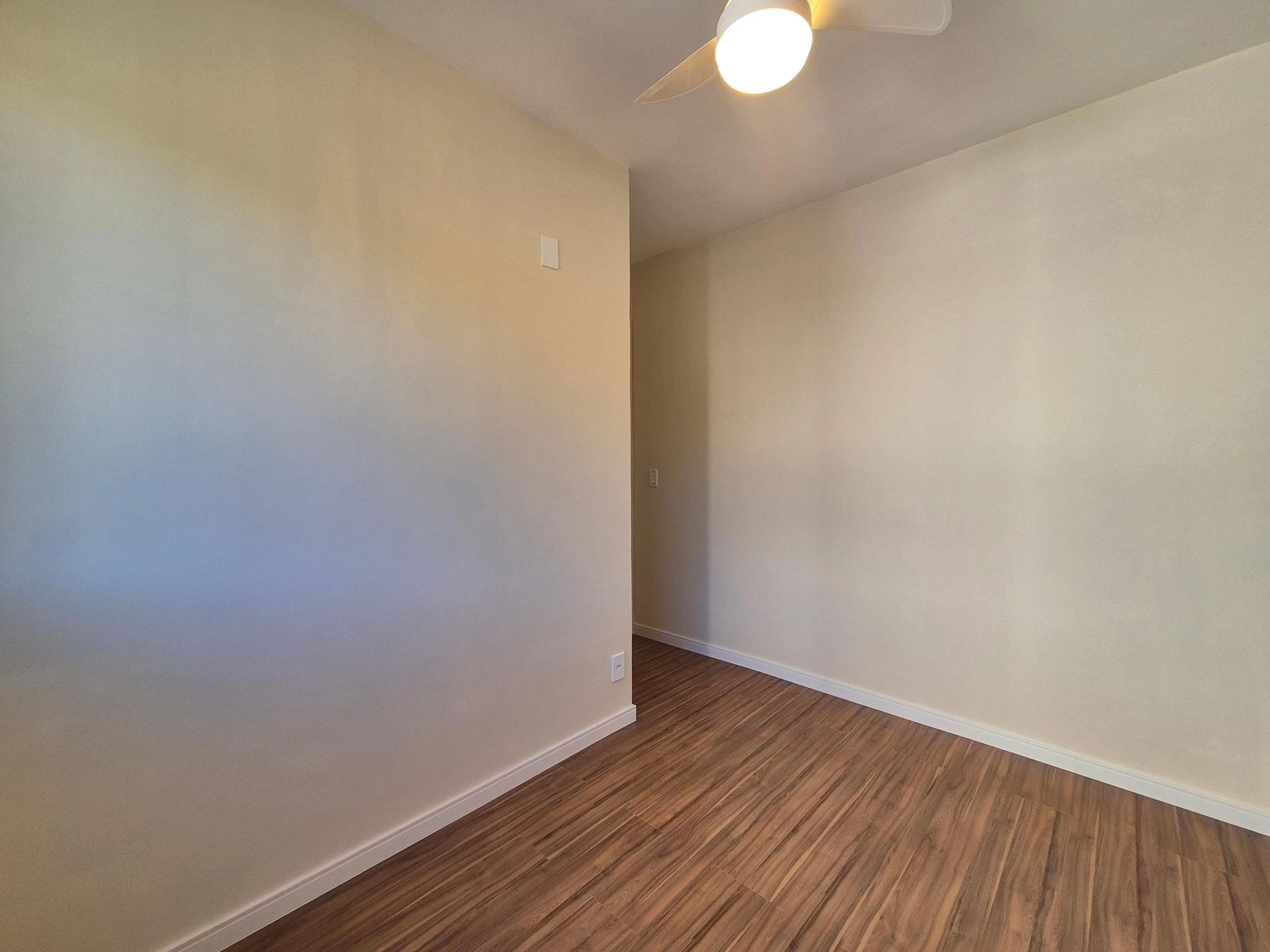 Apartamento com 3 quartos, 2 banheiros e varanda — photo 20