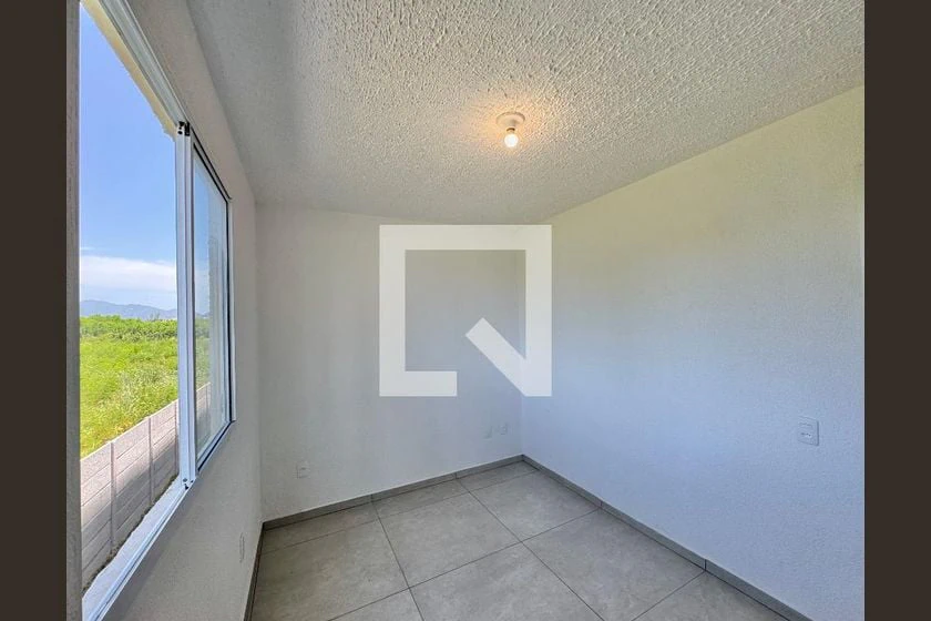 2-bedroom apartment with a glass shower enclosure — photo 19