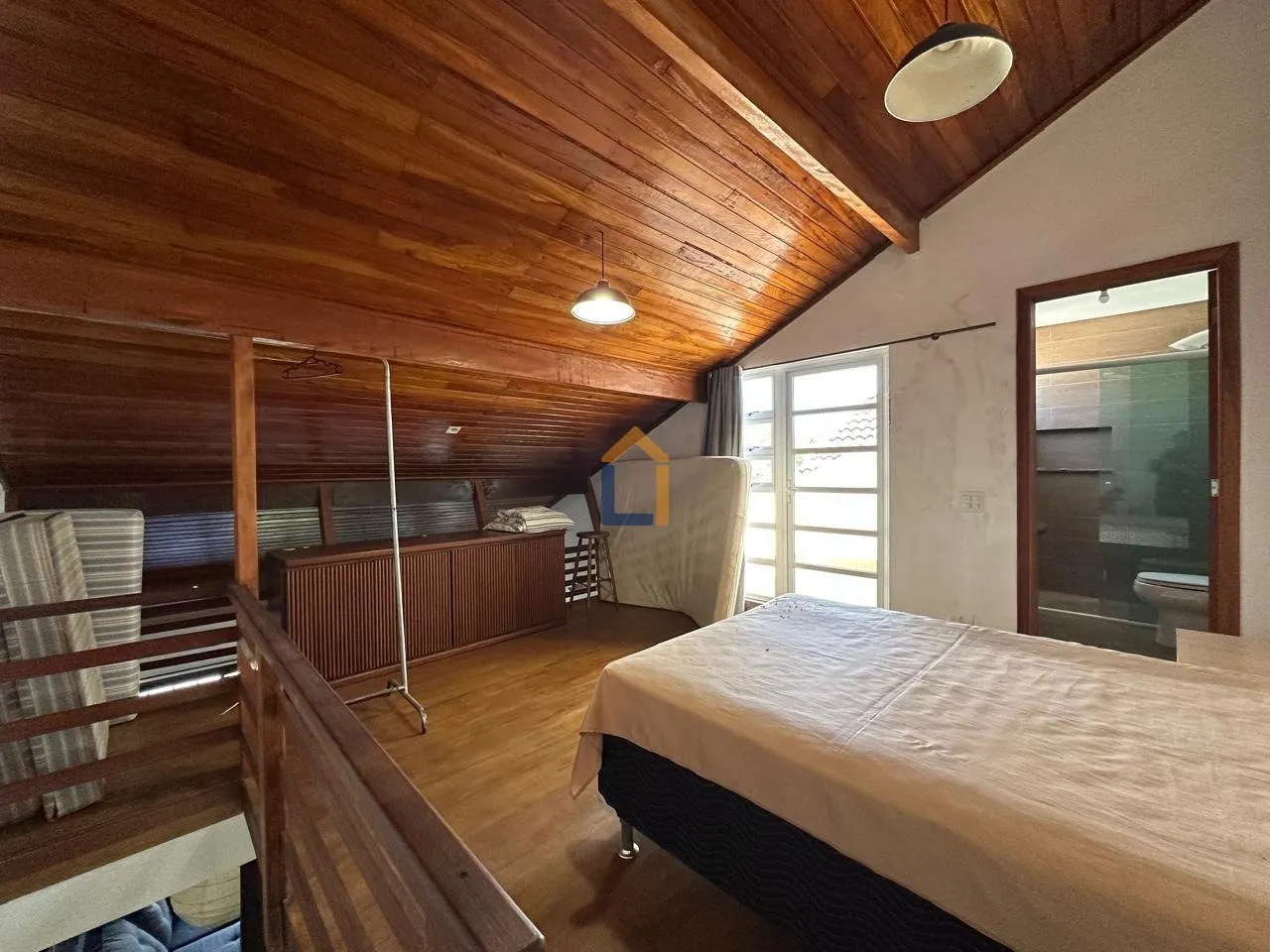 400 m² house with floor-to-ceiling windows and a fireplace — photo 19