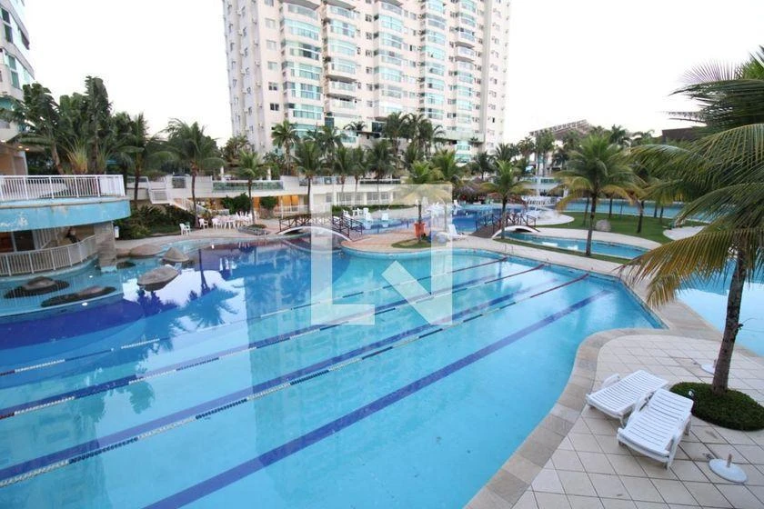 2-bedroom apartment in a building with a gym — photo 36