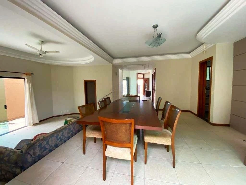 Casa residencial con 4 dormitorios y 5 baños — photo 17