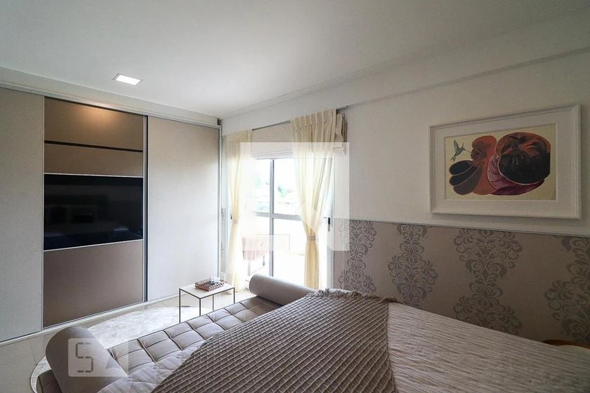 House, 450 m², with a private pool — photo 18