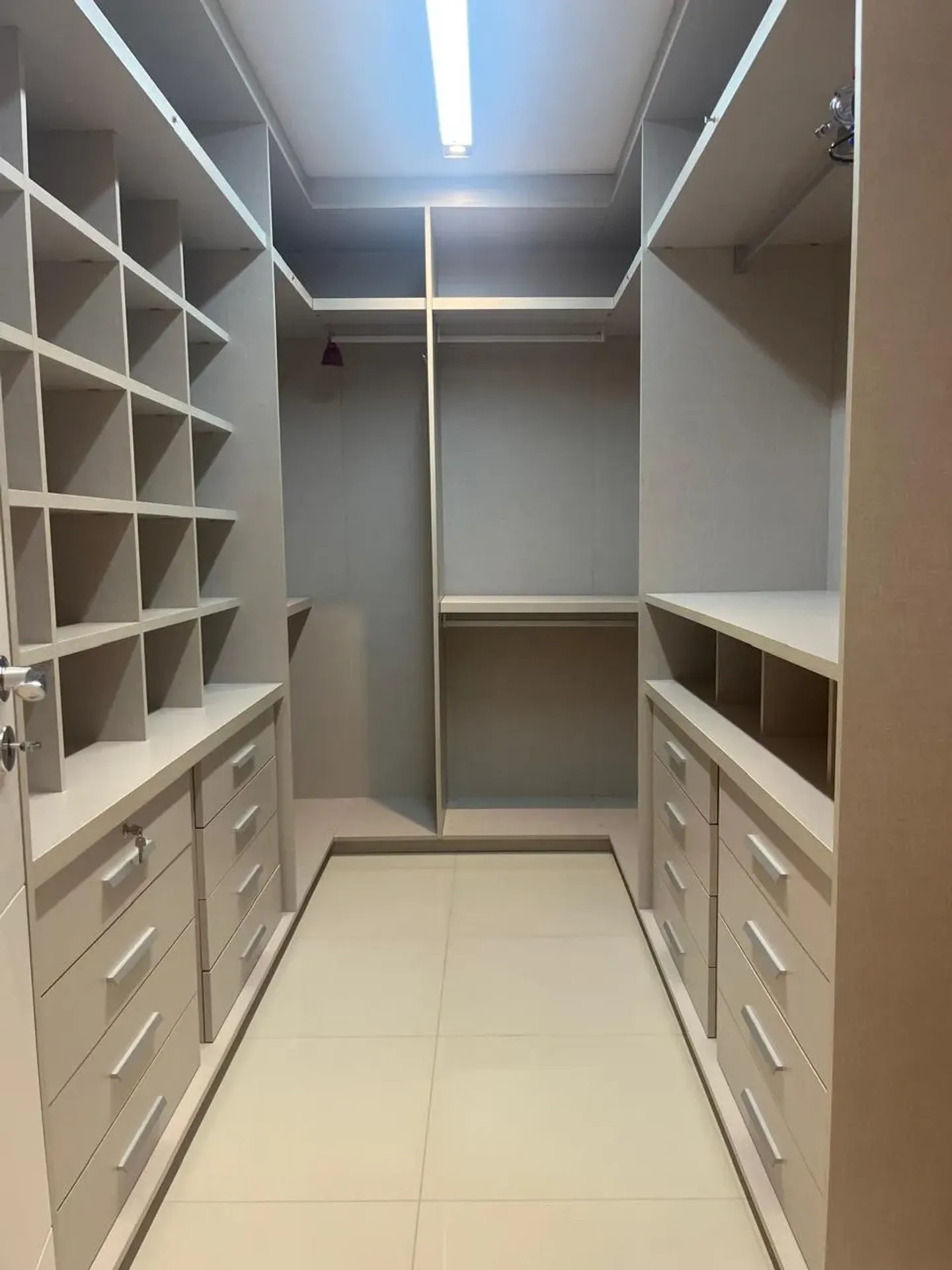 Furnished house with 5 en-suite bedrooms and 630 m² — photo 71