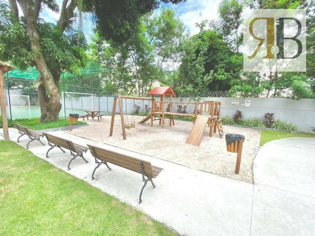 Рабочее место и 4 спальни: квартира 252 м² — photo 24