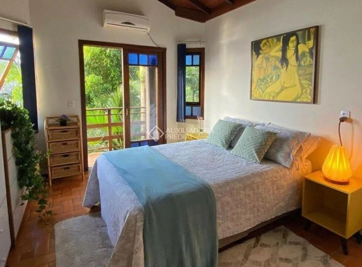 Furnished house with a separate kitchen and 250 m² — photo 3
