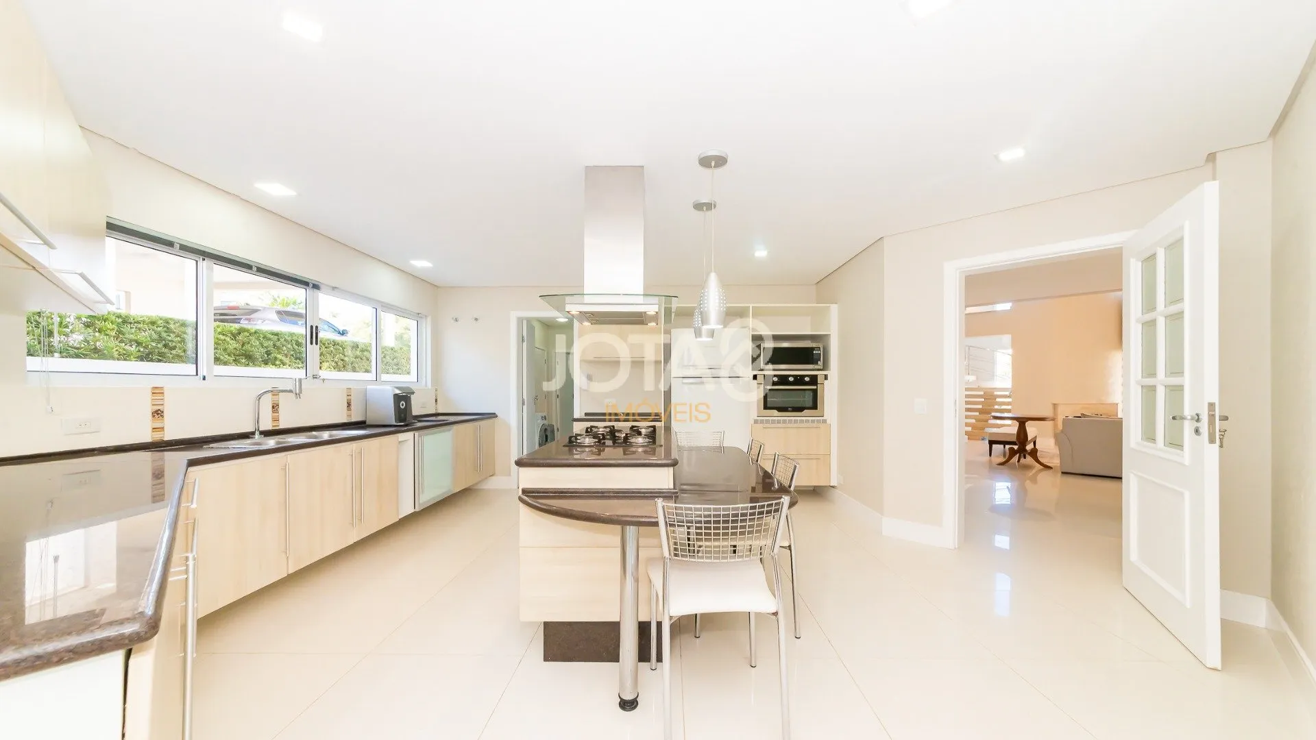 House with 3 bedrooms, 345 m² and 6 parking spaces — photo 14