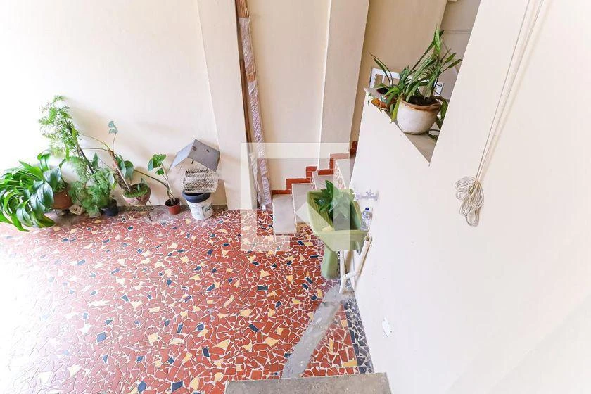 49 m² house with a washing machine and a bathtub — photo 18