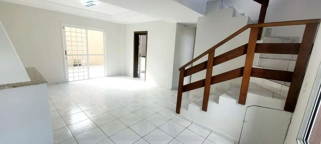 Casa en 3 niveles con 3 dormitorios y 132 m²