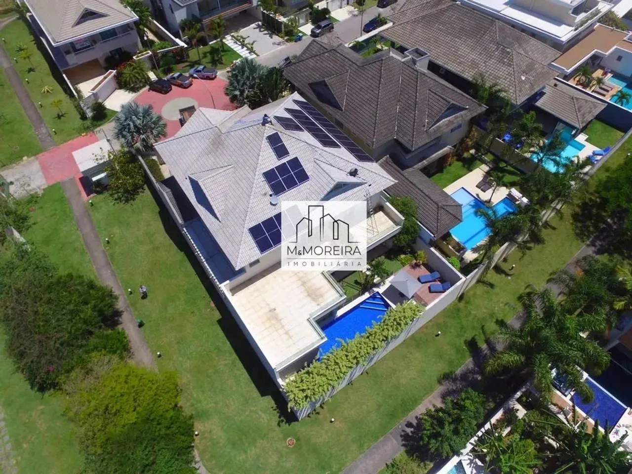 650 m² house with 5 bedrooms and 5 bathrooms — photo 11