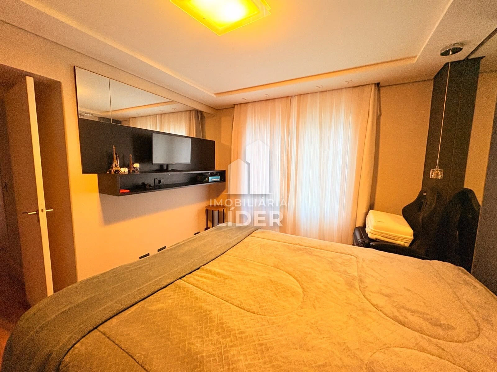 Apartamento amueblado de 3 dormitorios con ascensor — photo 4