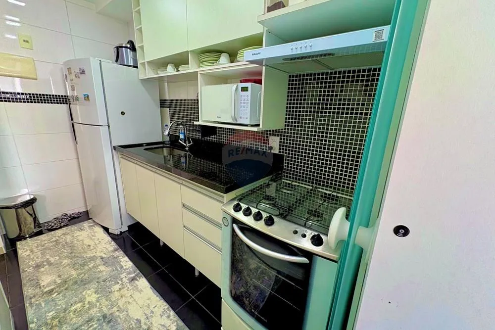 Furnished 2-bedroom apartment with open kitchen — photo 10