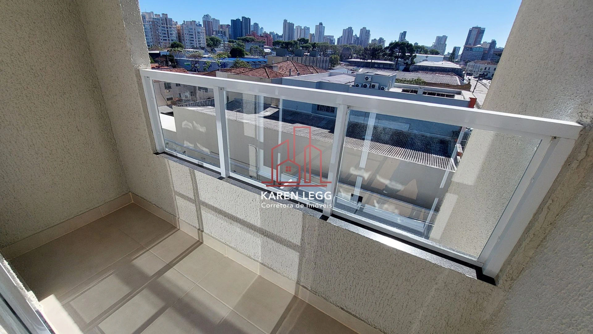 43 m² apartment with a washing machine and a home office — photo 17