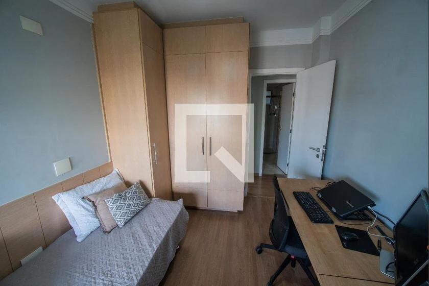 2-bedroom apartment with a home office — photo 22