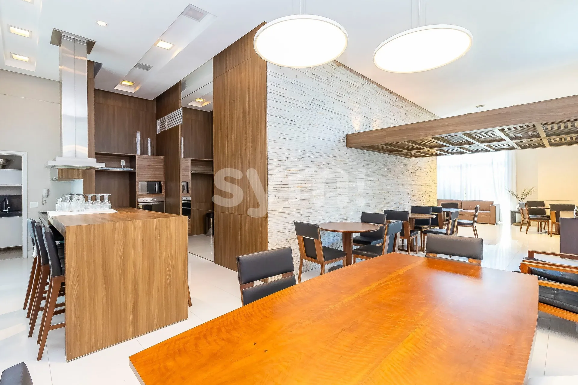 Furnished 3-bedroom apartment with open-plan kitchen 187 m² — photo 29