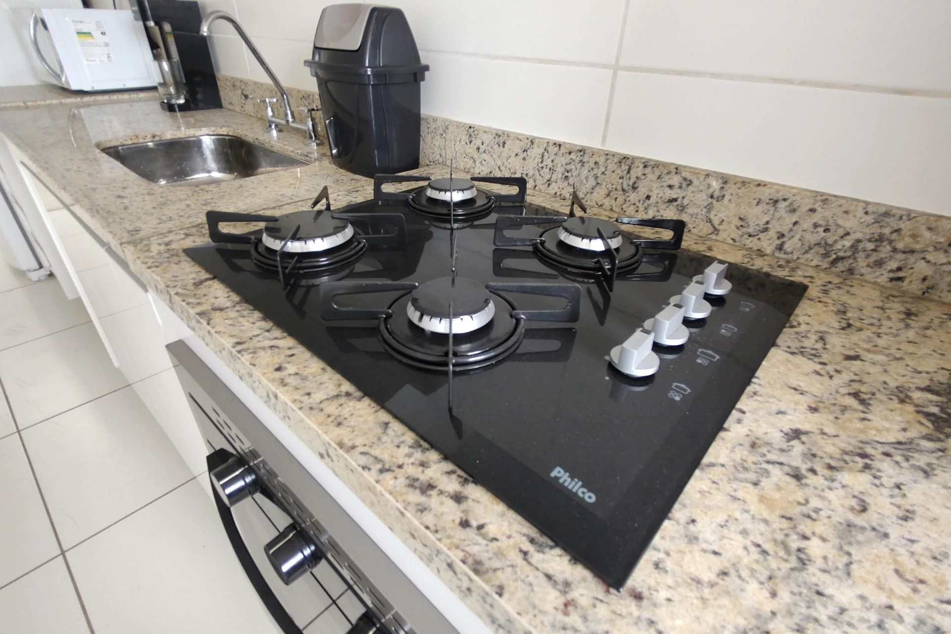 Apartamento mobiliado com 3 quartos e varanda — photo 35