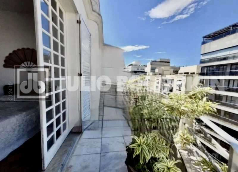 Cobertura com 5 quartos e terraço — photo 18