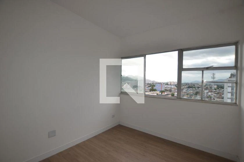 Робоче місце та 2 спальні: квартира 76 м² — photo 3