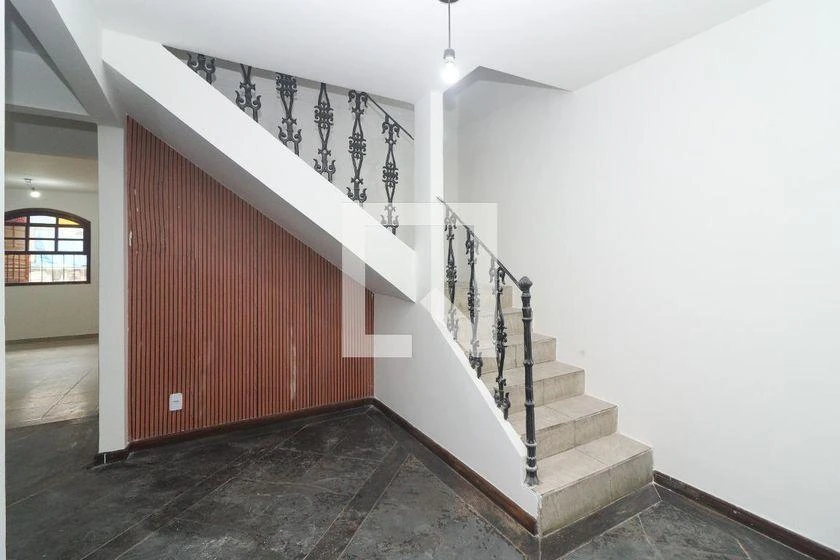 Будинок: 3 спальні, 1 з власною ванною кімнатою, 217 м² — photo 8