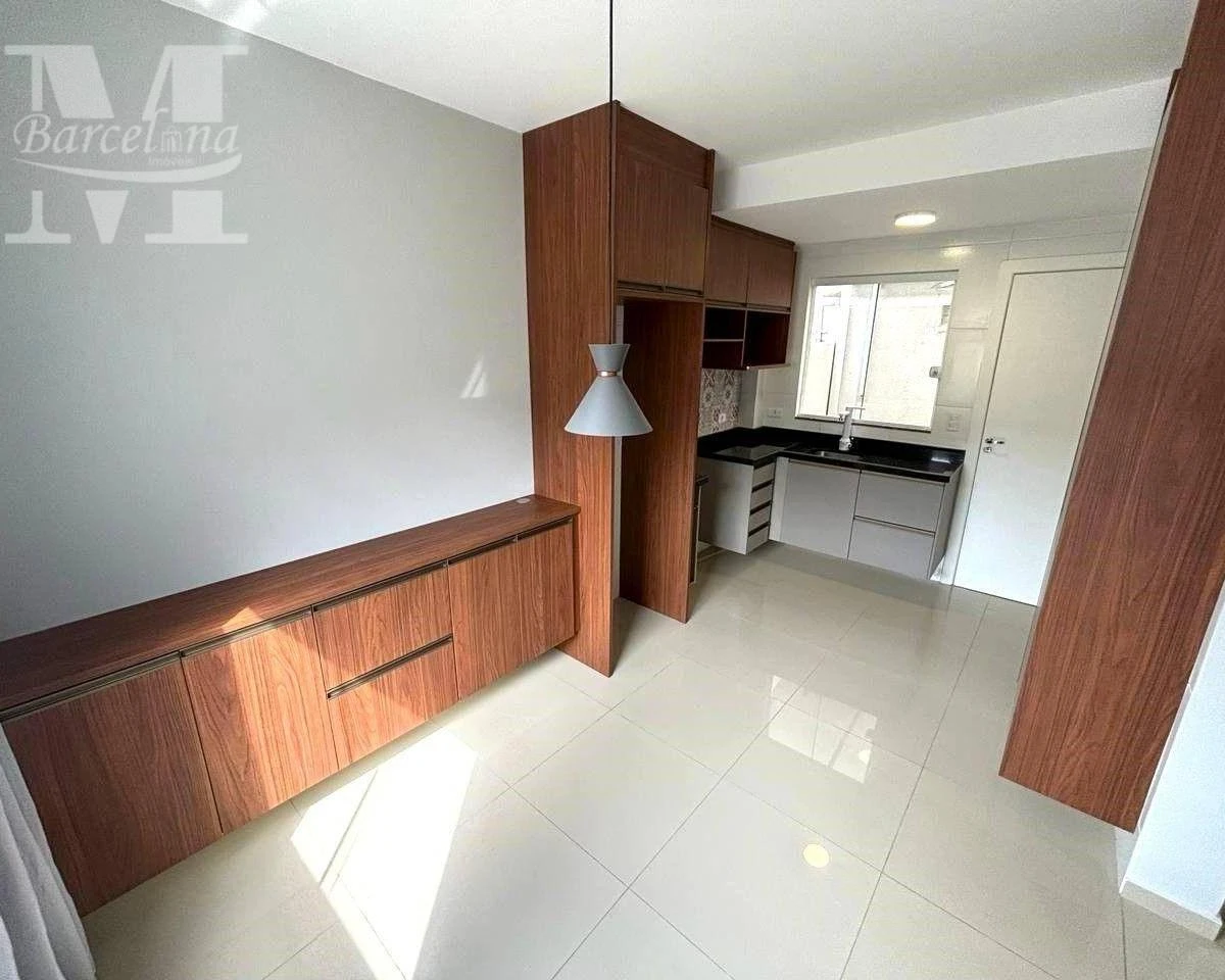 Casa de 2 quartos, sendo 1 suíte, 72 m², Pinheirinho