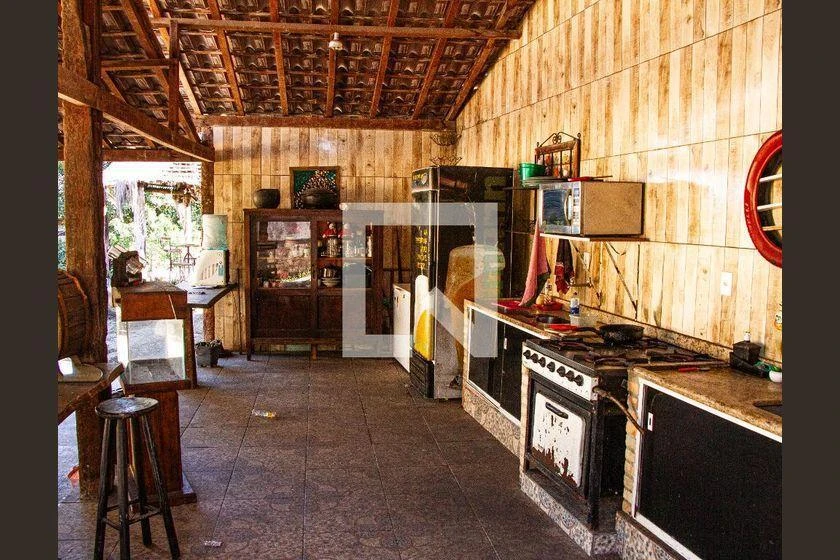 Furnished house with a gas stove and 4 bedrooms — photo 21