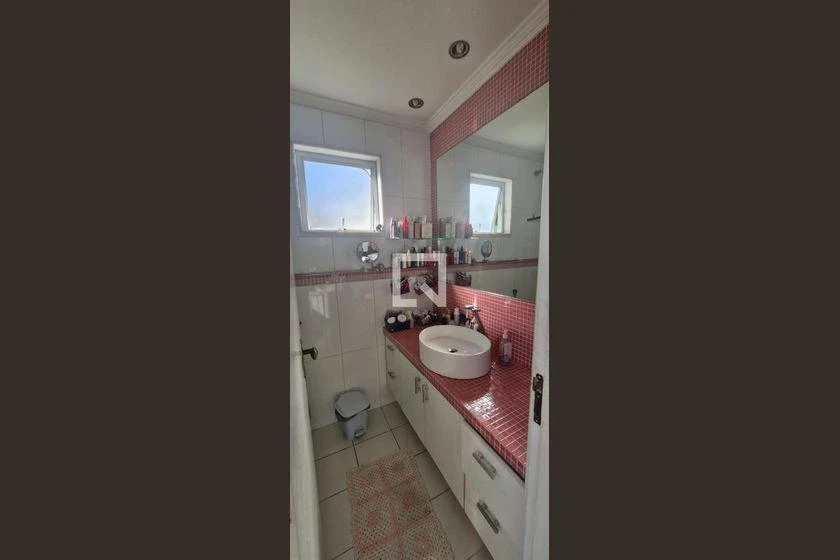 Washing machine in a 4-bedroom house, 223 m² — photo 17