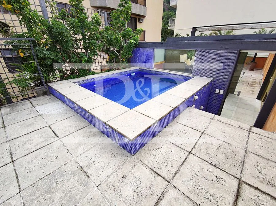 Penthouse with 4 bedrooms and 4 baths, 539 m² — photo 3