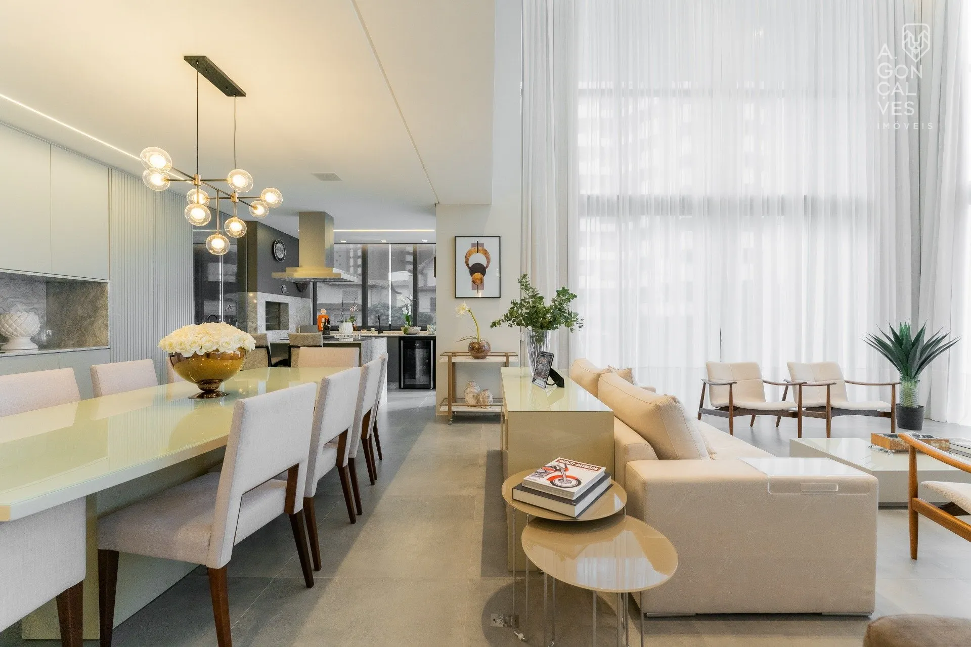 Furnished apartment with 3 bedrooms and open-plan kitchen — photo 7