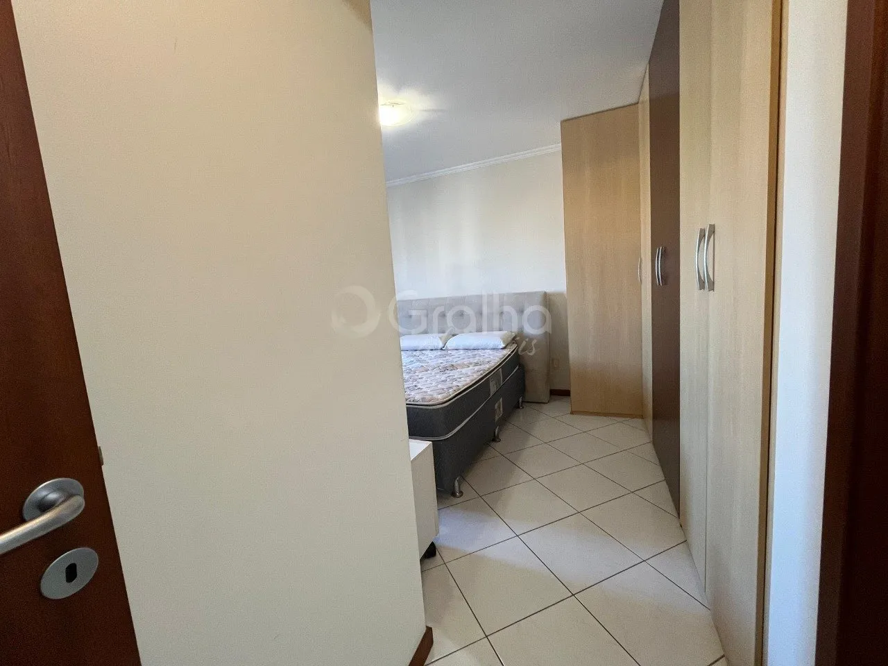 Apartamento amueblado de 2 dormitorios con parrilla en balcón — photo 6