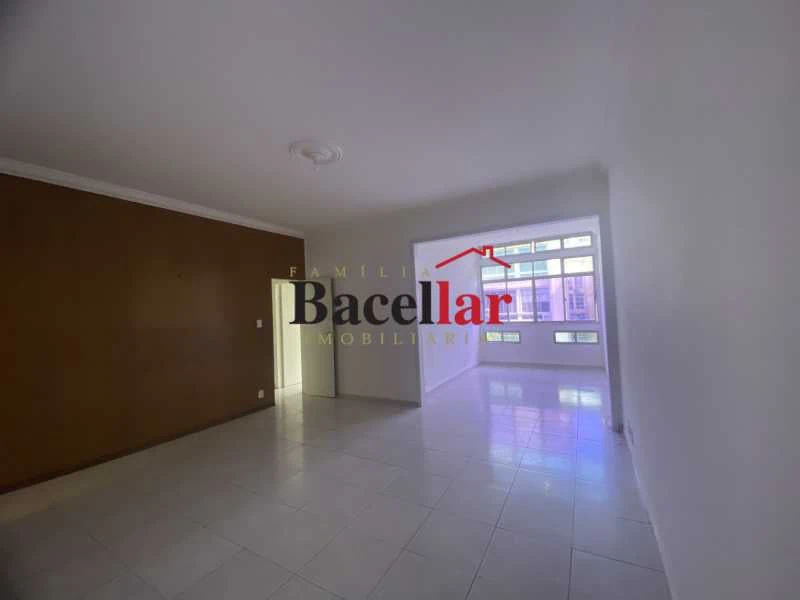 Apartamento de 110 m² com 3 quartos e 1 vaga — photo 2