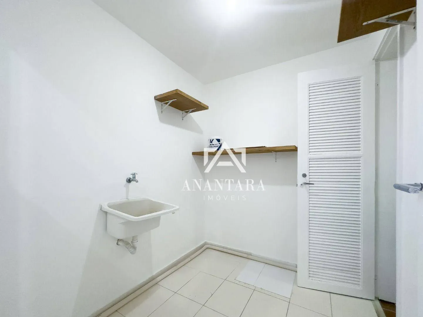 2-bedroom apartment with a water view in Rio de Janeiro — photo 23