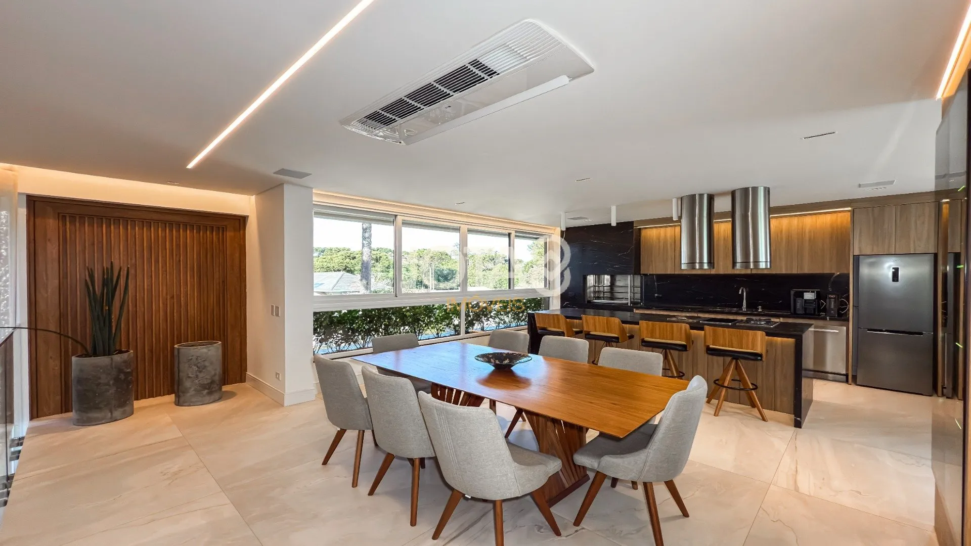 Меблированный дом с 4 спальнями и 635 м² и 7 местами — photo 2