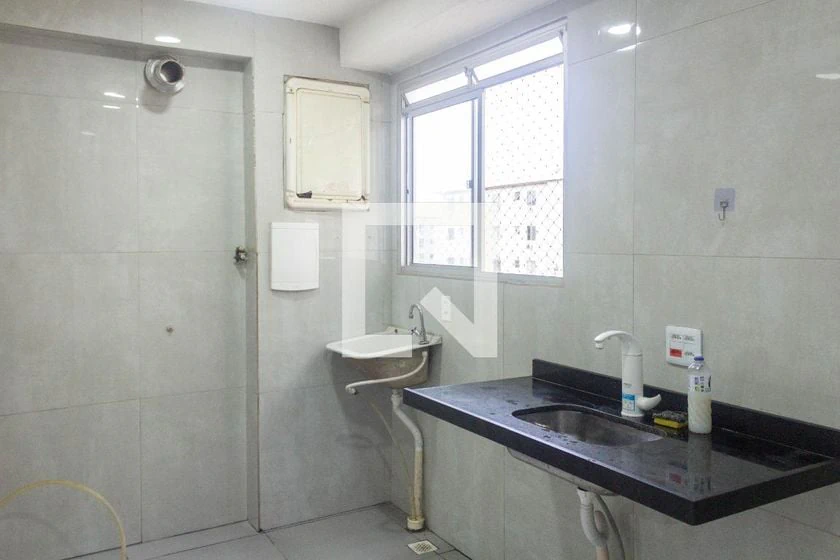 Apartamento de 2 quartos em condomínio com piscina — photo 24