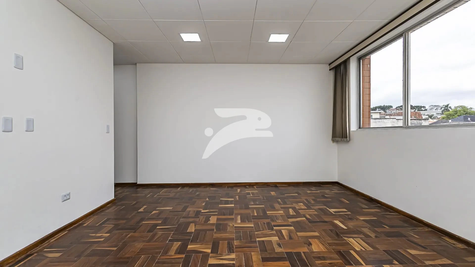 Apartment, 70 m², with wood or laminate floors — photo 7