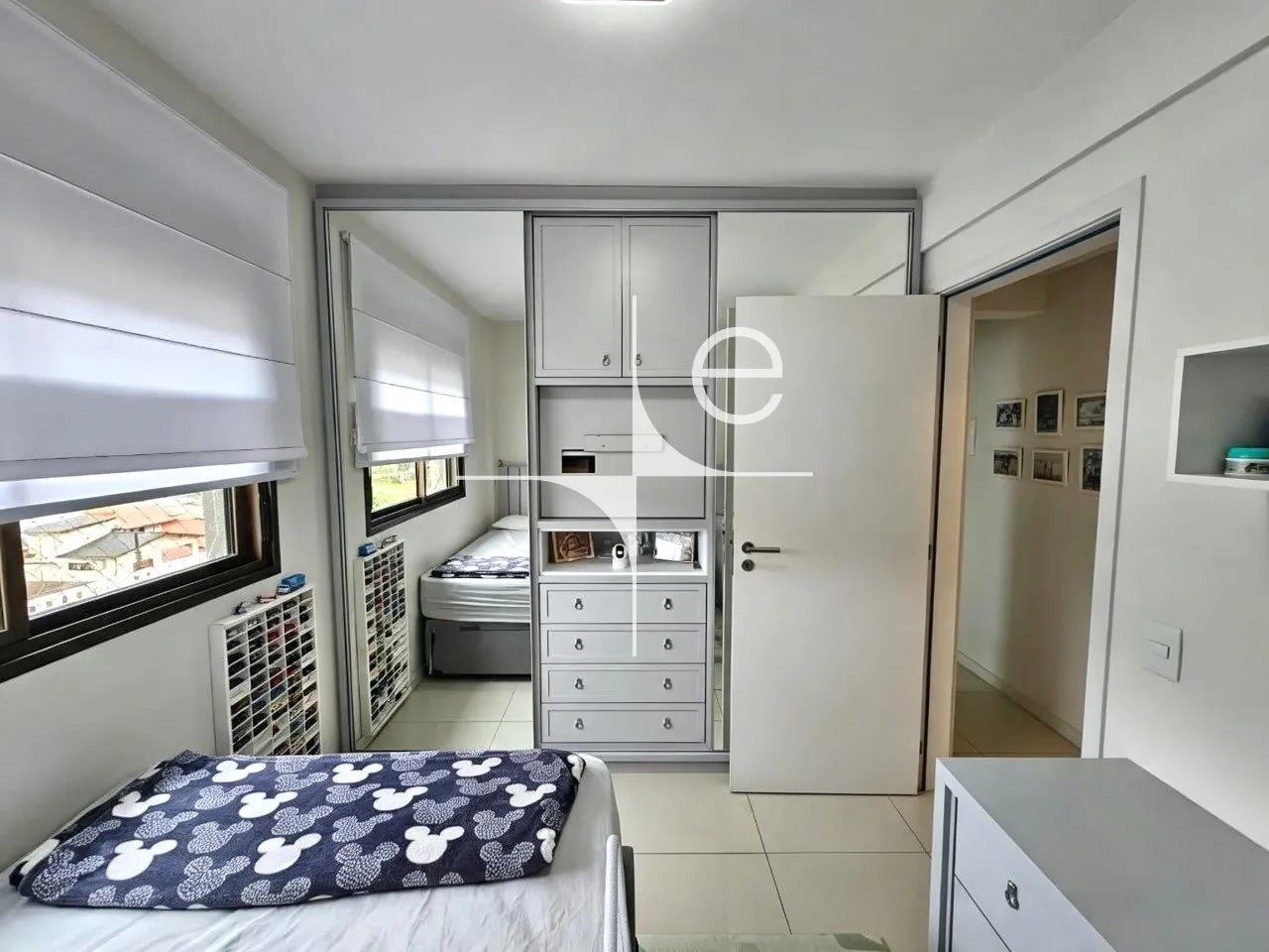 Apartment on the 4th floor with a glass-enclosed balcony — photo 13