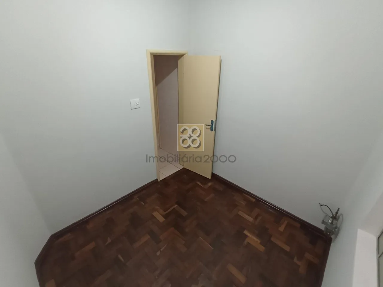Apartment, 98 m², with wood or laminate floors — photo 15