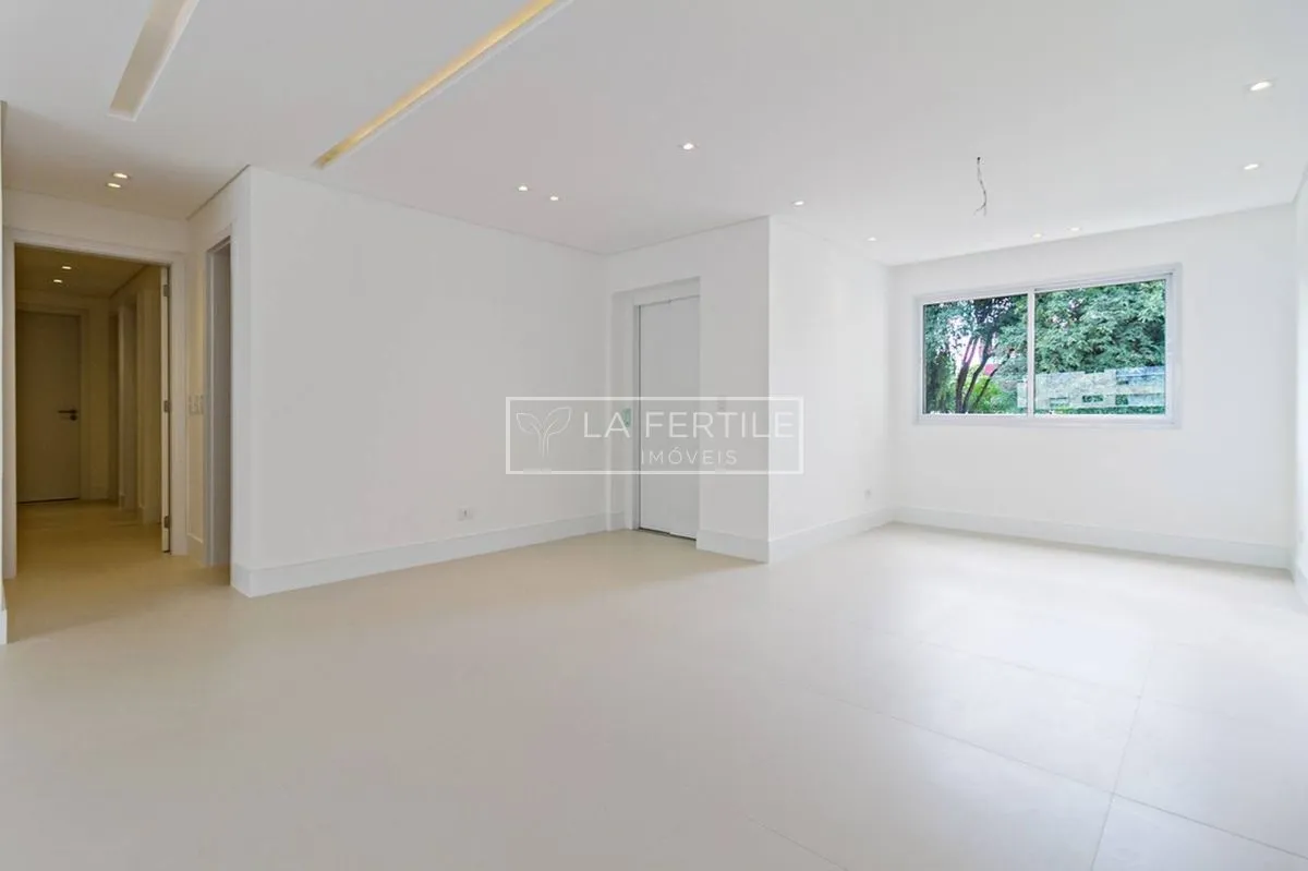 Apartamento de 3 dormitorios con 3 baños y 158,14 m² — photo 28