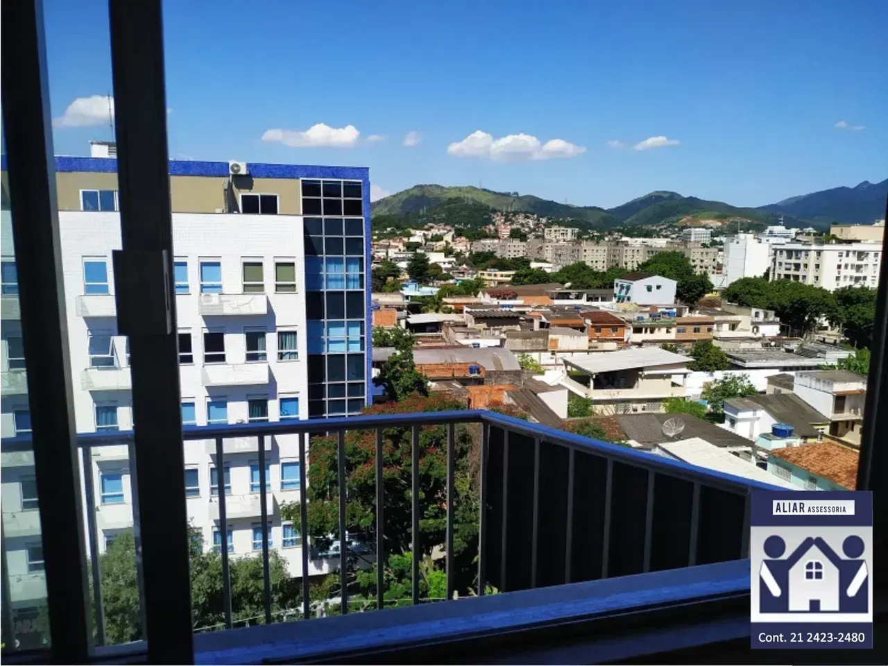 Apartment on the 6th floor with a glass-enclosed balcony — photo 8
