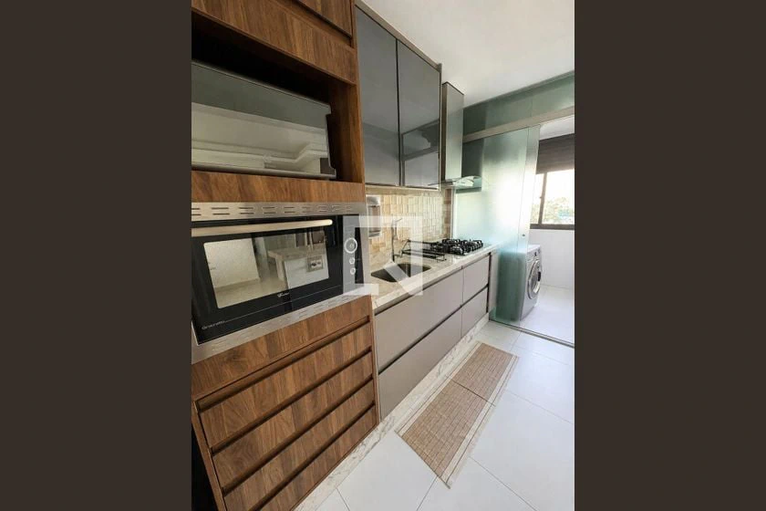 3-bedroom apartment in a building with a gym — photo 16