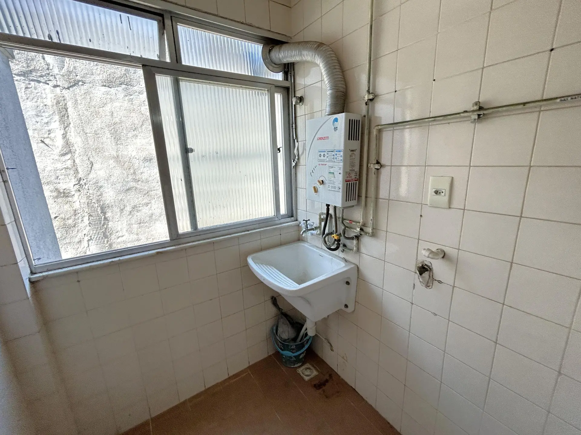 Unfurnished rental apartment with 2 bedrooms and parking — photo 5
