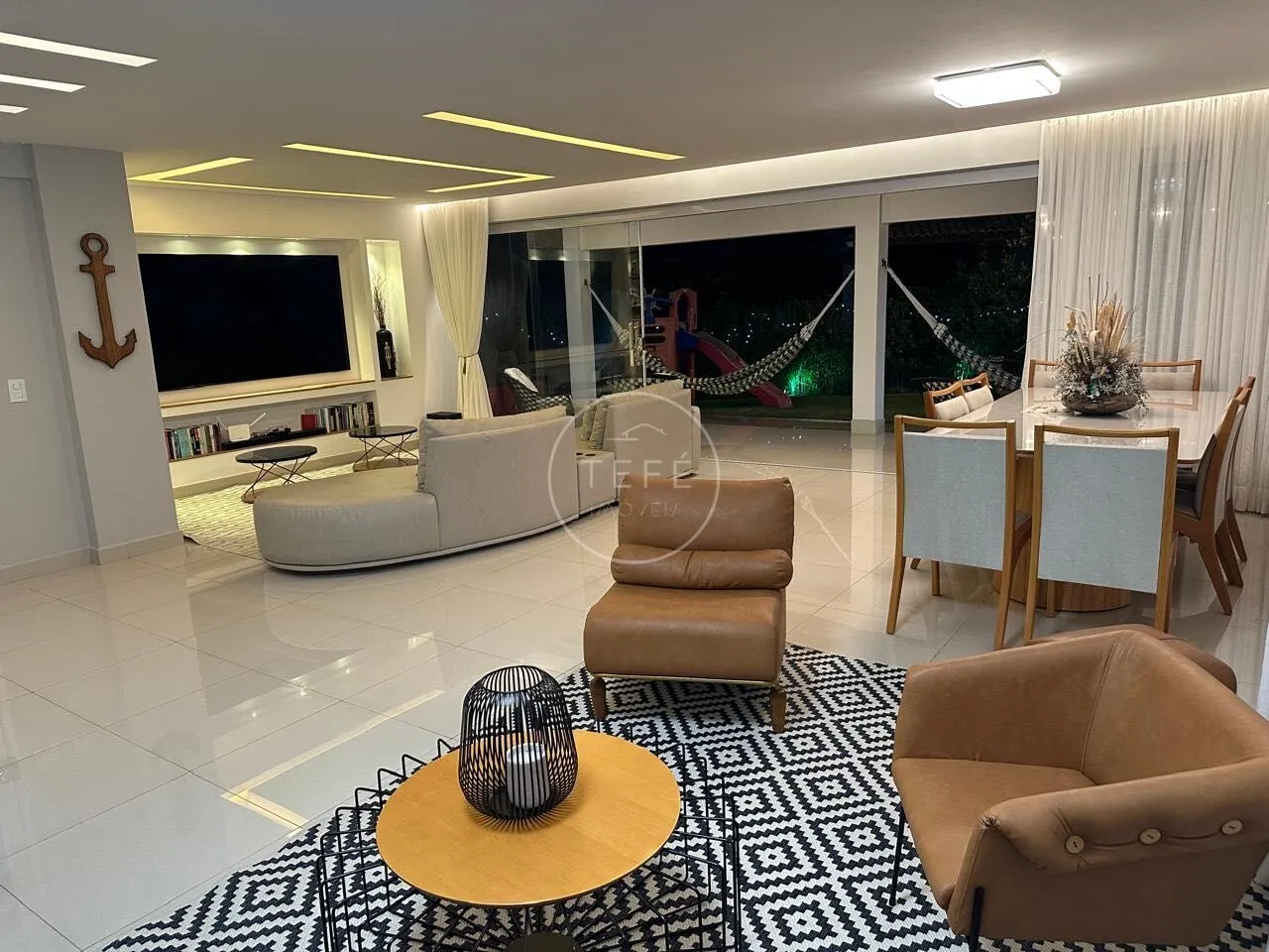 House for rent with 5 suites and 290 m² — photo 6
