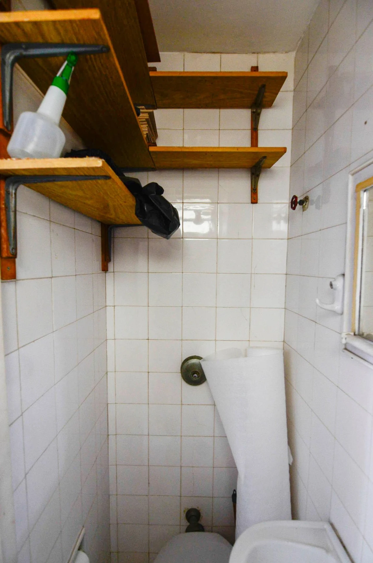 Unfurnished apartment with 2 bedrooms and a balcony — photo 7
