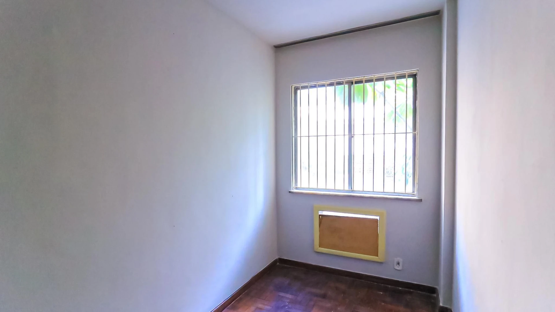 Apartamento com 2 quartos, varanda e cozinha equipada — photo 3