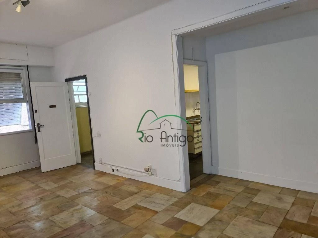 Home office in a 3-bedroom apartment, 110 m² — photo 25