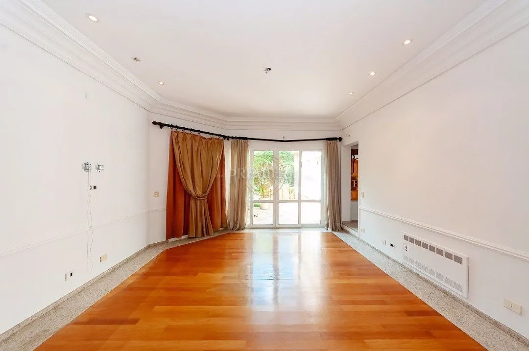 Casa com 4 suítes e jardim privativo, 7 banheiros — photo 33